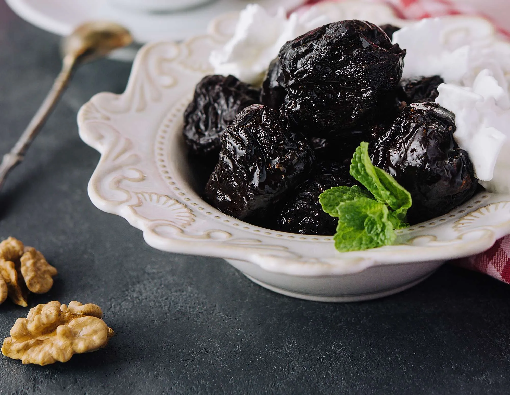 Mận sấy khô Mận sấy khô